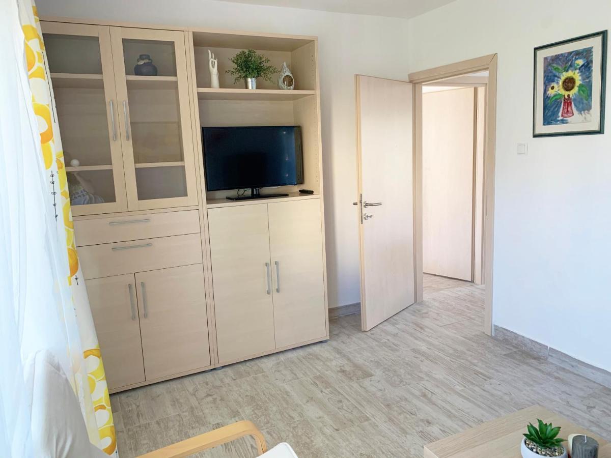 Apartment Gardenview - New! Krk Town Dış mekan fotoğraf