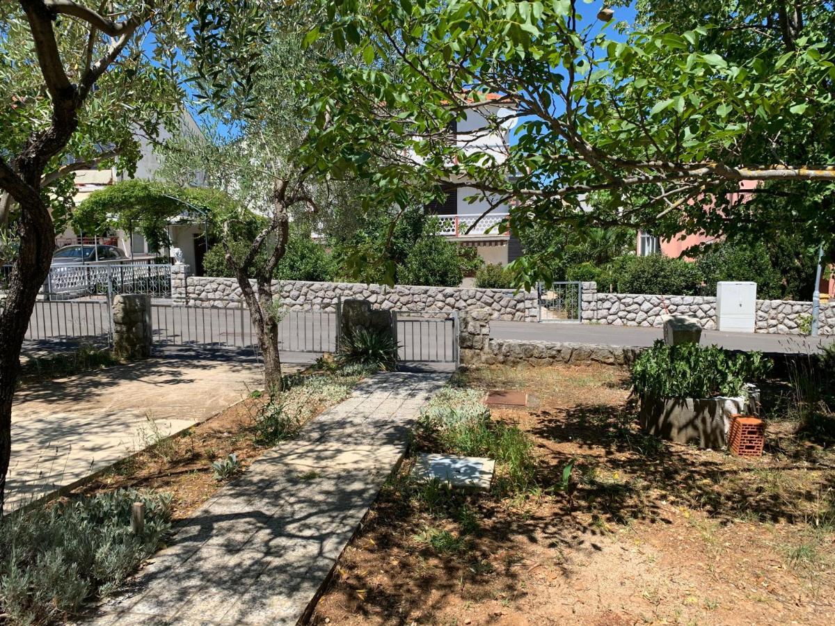 Apartment Gardenview - New! Krk Town Dış mekan fotoğraf